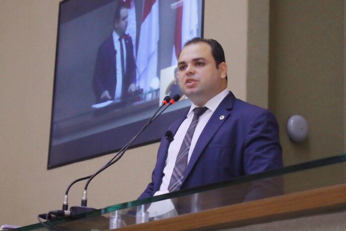 deputado Roberto Cidade