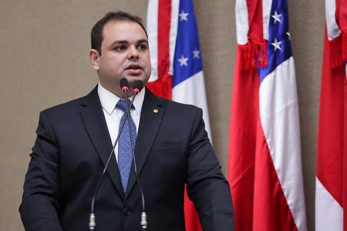 deputado Roberto Cidade