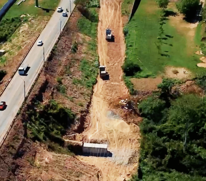 8e4fecaa-c6b3-4549-93da-2b8e6e42c9fd