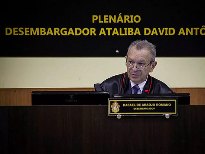 Rafael de Araújo Romano