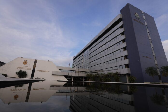 Assembleia-Legislativa-publica-edicao-extraordinaria-de-Diario-Oficial-com-relacao-das-chapas-inscritas-para-a-eleicao-de-mandato-tampao-ao-Governo-do-Estado-Foto-Danilo-Mello-Aleam-scaled
