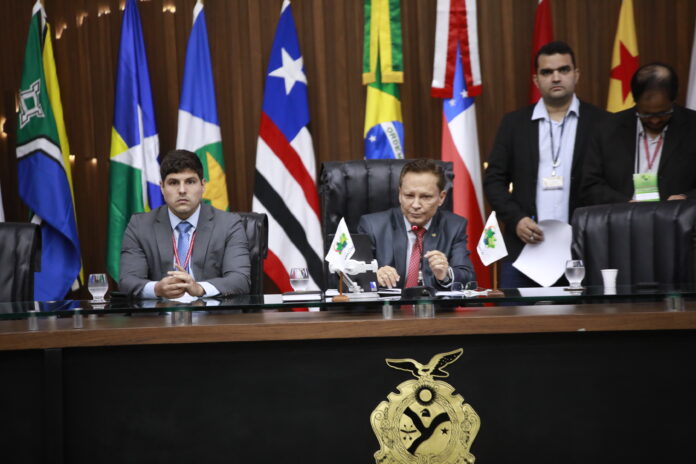 mesa diretora aleam