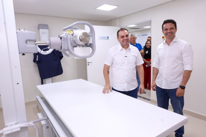 Governador Roberto Cidade e sec. Luis Alberto Saraiva_Divulgação_Secom