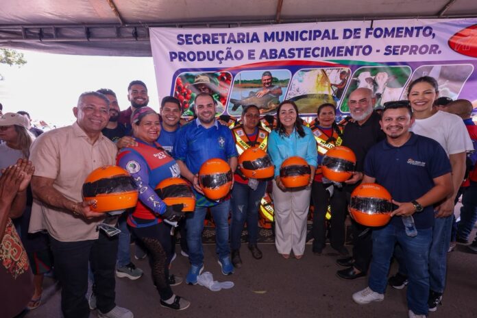 Roberto Cidade faz entregas em Maués_Foto_Divulgação 6