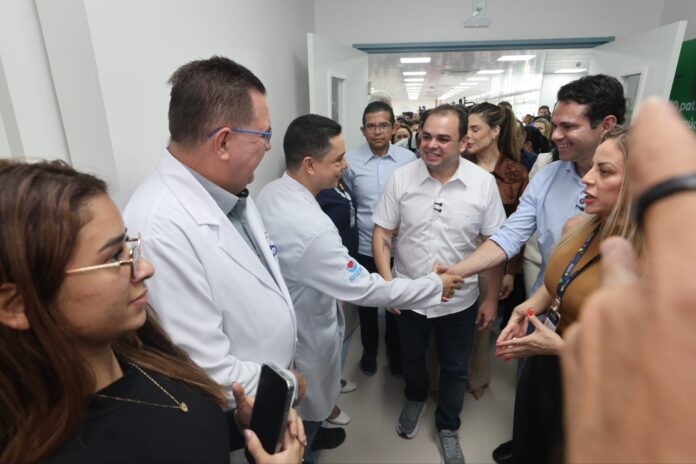 Governador Roberto Cidade entrega segunda etapa da FHCFM_Foto_Mauro Neto_Secom 7