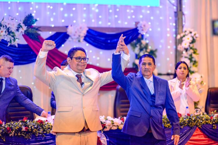 Prefeito Plínio Cruz e vice Tabatinga